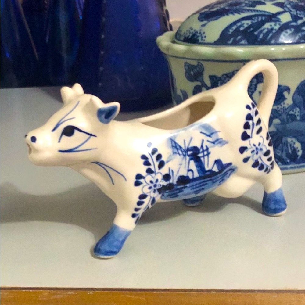 Blue Delft Cow Creamer